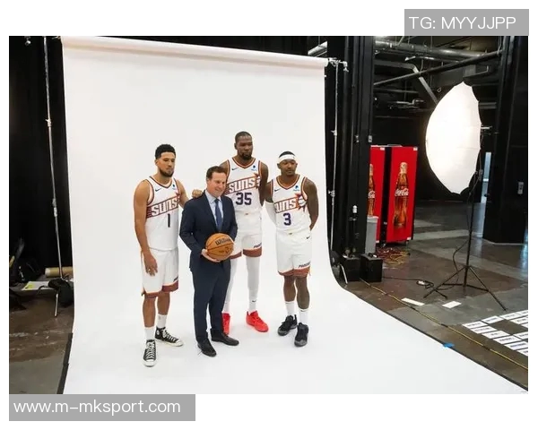 37岁KD依旧高效场均25分5板4助1帽接近180俱乐部仅罚球差01